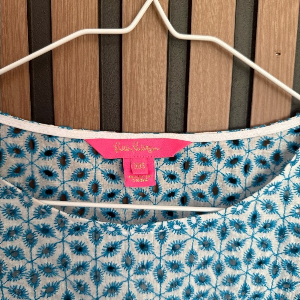 Lilly Pulitzer Blue Patterned Women's Top - Picture 2 of 6